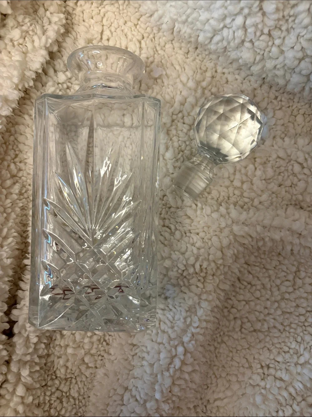 Cut Crystal Decanter - Clear Glass Home Accent Faceted Glass Top Liquor Decanter